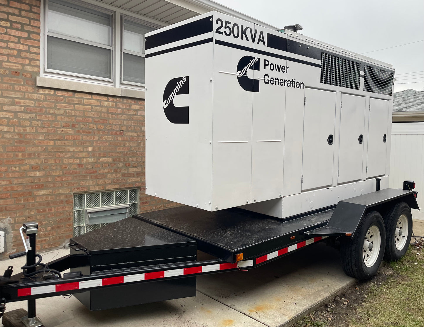 Cummins 250 KVA 200 KW Model DGFC Towable Trailer Generator
