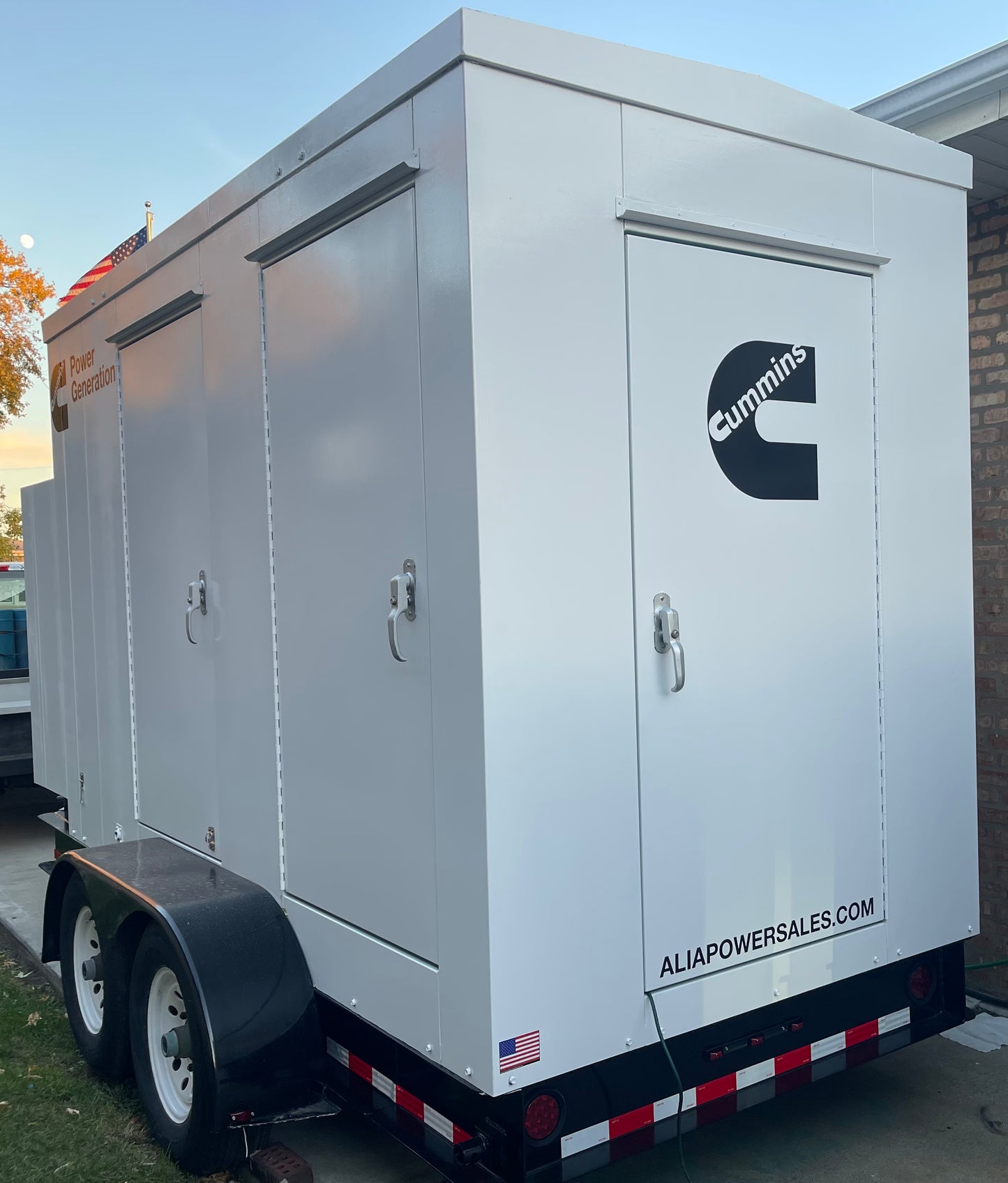 Cummins 313 KVA 250 KW Model DQDAA Portable Generator Hardin Industries Enclosure