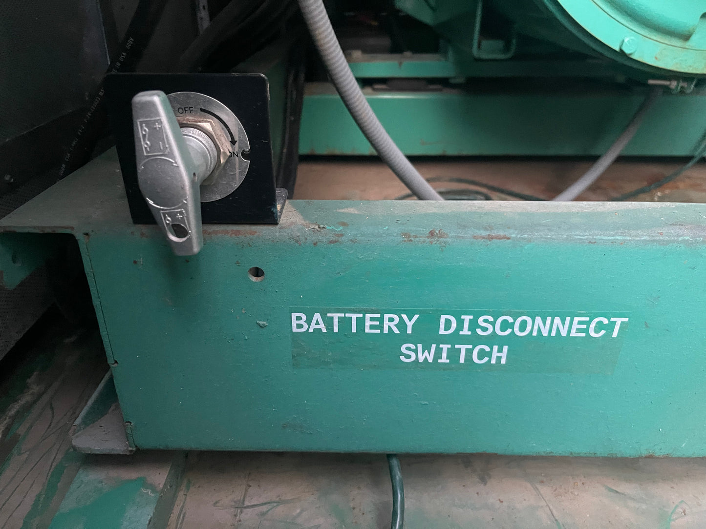 Cummins 313 KVA 250 KW Model DQDAA Portable Generator Hardin Industries Enclosure