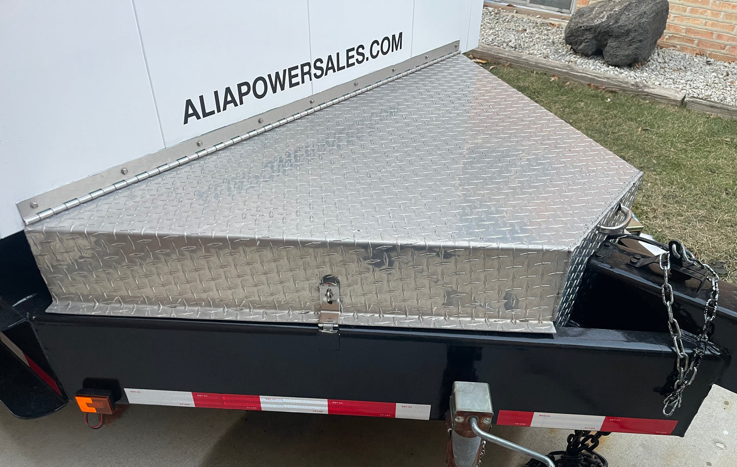 Cummins 313 KVA 250 KW Model DQDAA Portable Generator Hardin Industries Enclosure